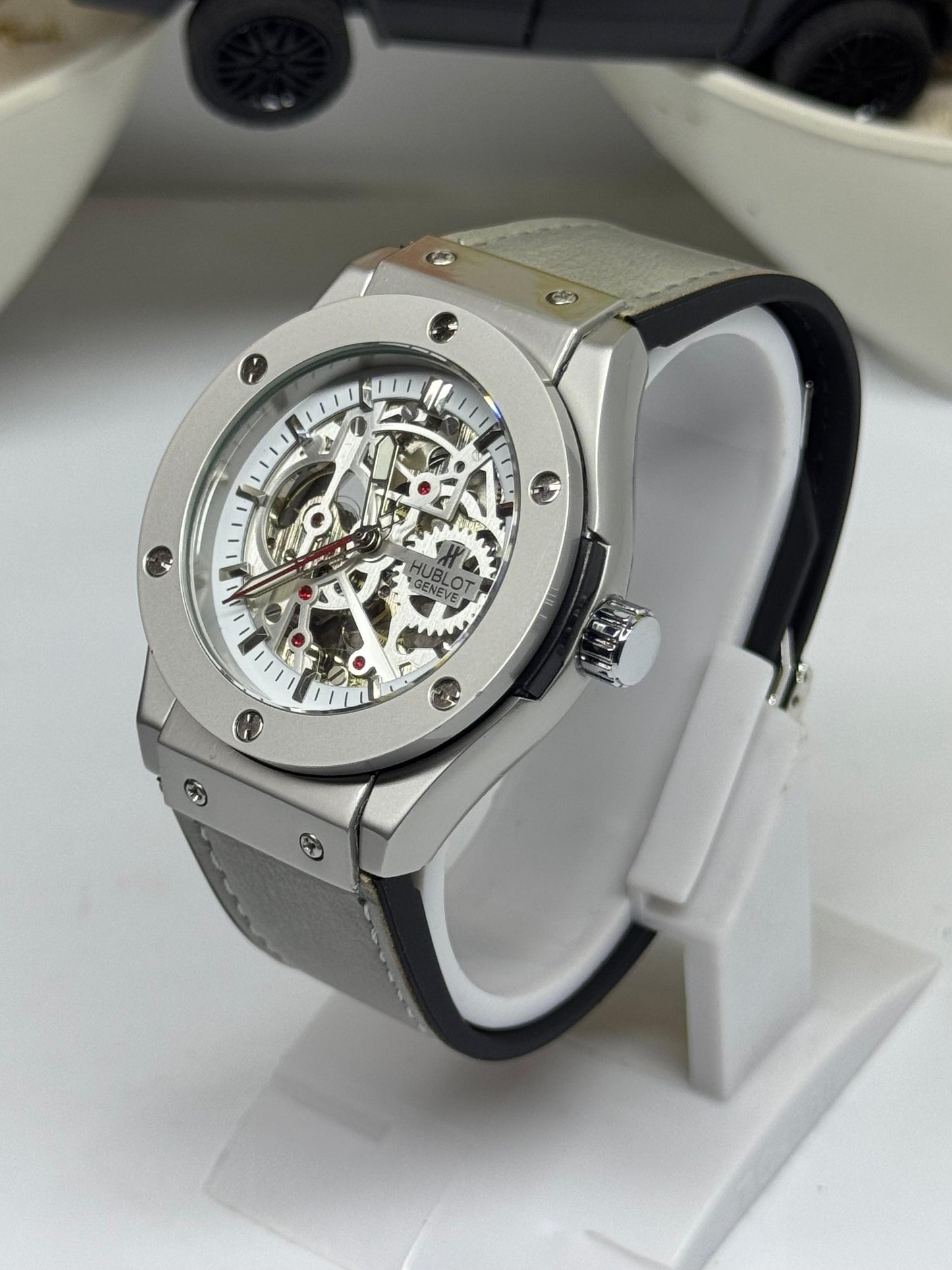 Hublot AUTOMATIC WATCH Silver Case / Creamy Grey Strap