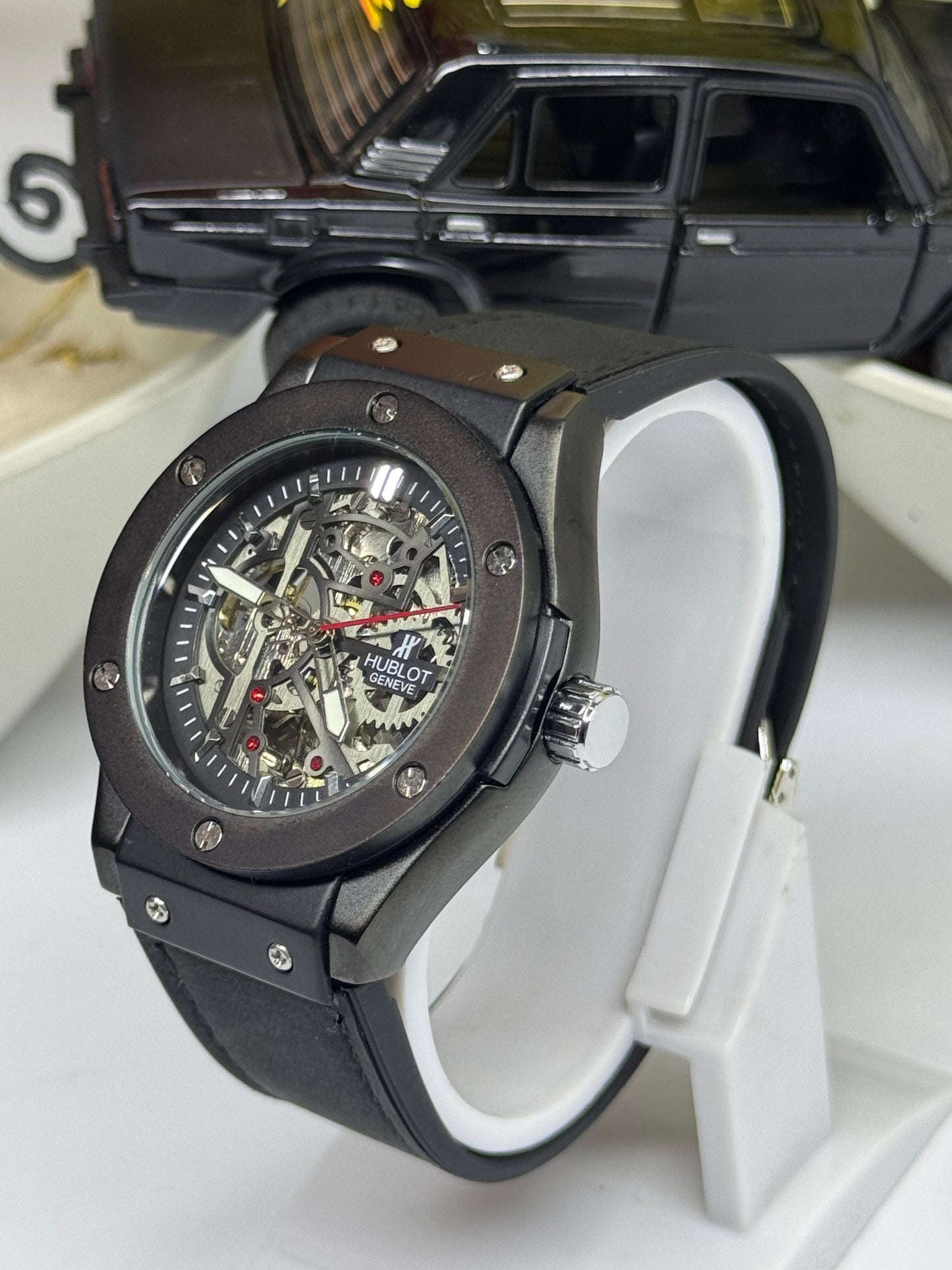 Hublot  AUTOMATIC WATCH Black Case / Black Strap)