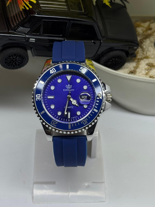 Rinnady Quartz Watch  Rotating Display